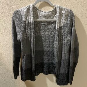 Grey knit sweater size medium